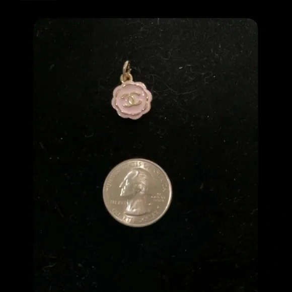 Fashion Pink Flower Zipper Pull Charm on Gold Tone Necklace - Picture 3 of 5